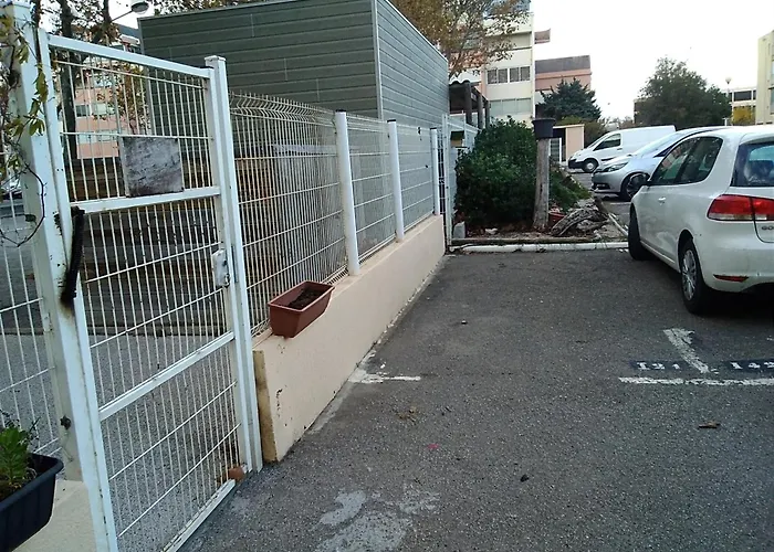 Lejlighed - Renove Climatise 2/3 Pers, Parking Securise, A 50m De La Du Grazel - Fr-1-796-16 Gruissan